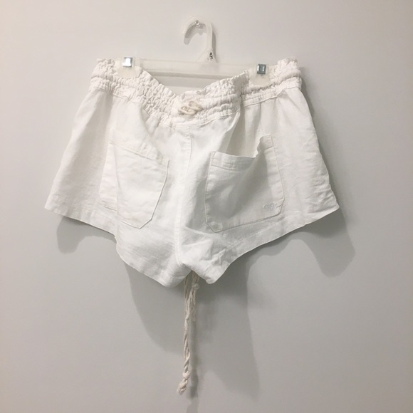 White Roxy Shorts - Picture 5 of 5